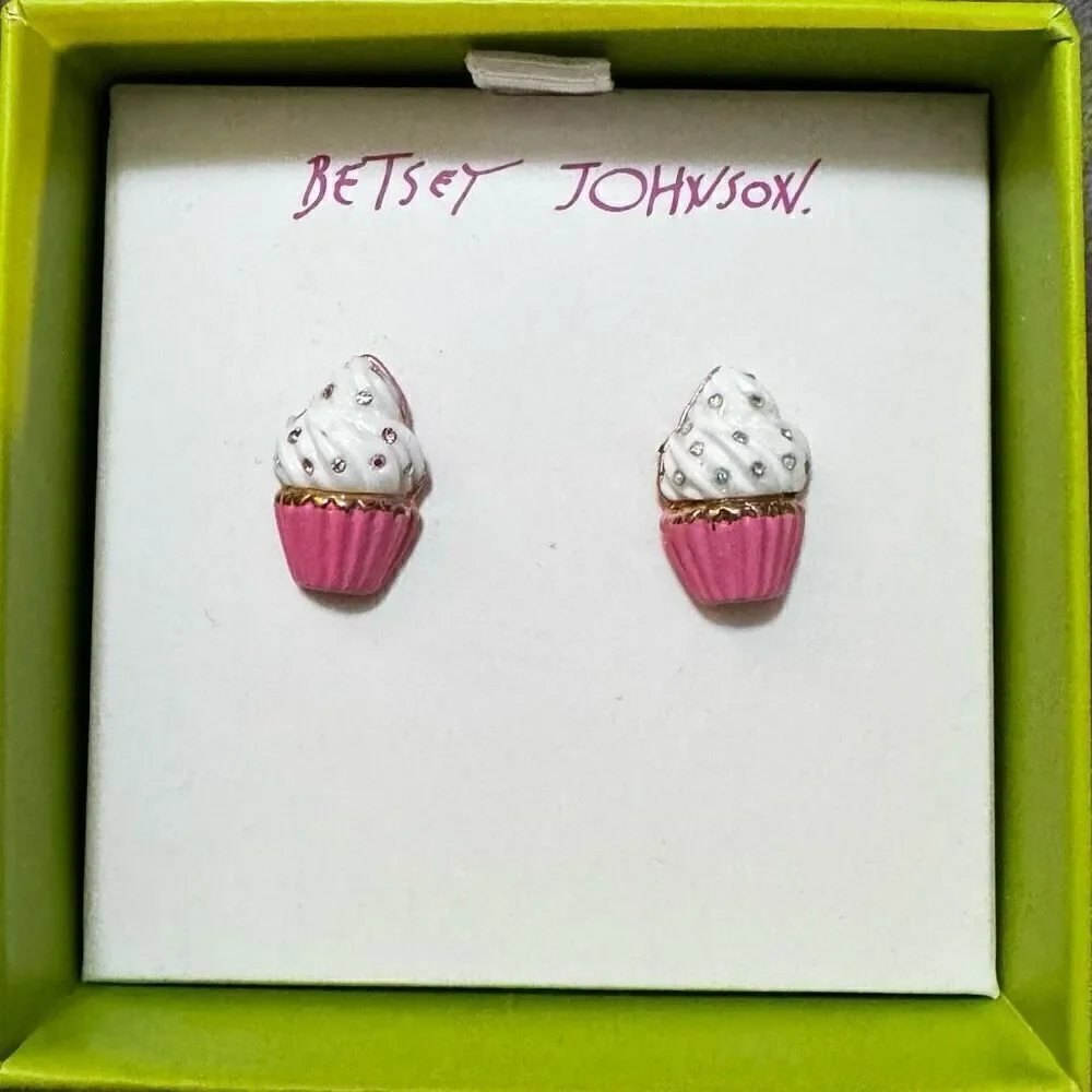 New in Box BETSEY JOHNSON Cupcakes Stud Earrings Pink White Rhinestones Dessert